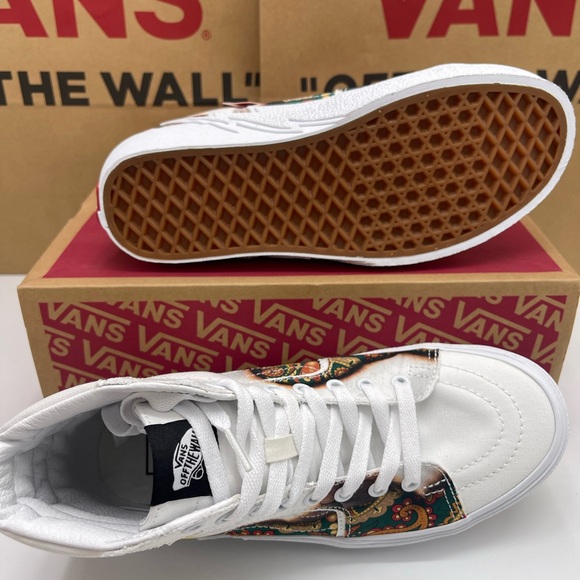 Vans Men’s Sk8-Hi Bolt (Big Reveal) True White/P Sneakers 
VN0A5JIVAZQ - Picture 6 of 16